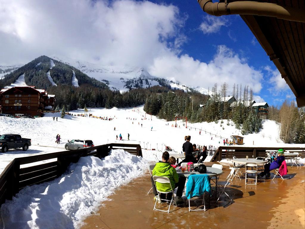 The Griz Inn By Park Vacation Management Ферні Екстер'єр фото
